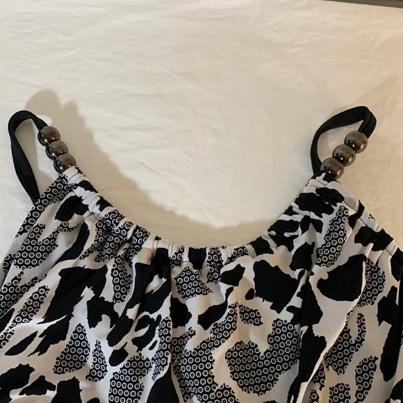 MagicSuit Lisa Black and White Graphic Print Swimsuit, 10 - Picture 2 of 9